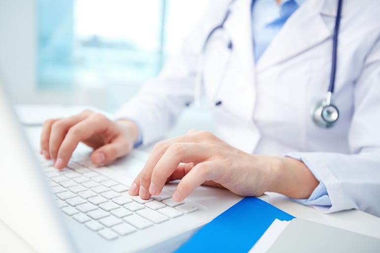 How to Improve EMR/EHR Using Predictive Analytics